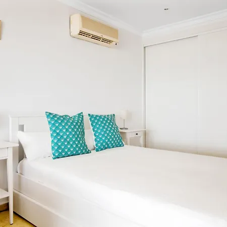 Casa Lola - Beachfront, Sea View & Parking Torremolinos