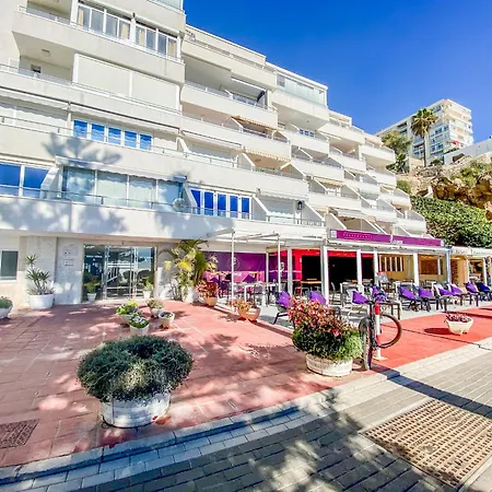 Casa Lola - Beachfront, Sea View & Parking Torremolinos
